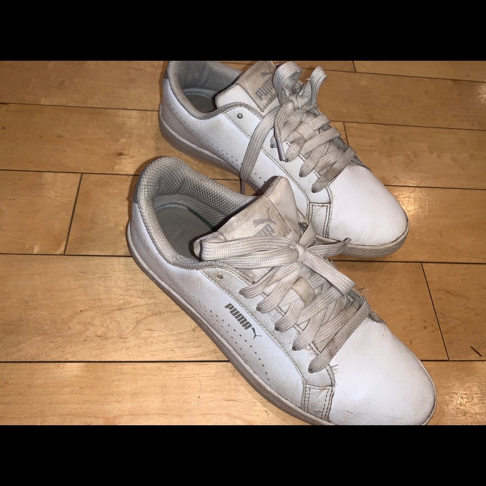 Puma white leather sneakers.  Youth 4/Women’s 6